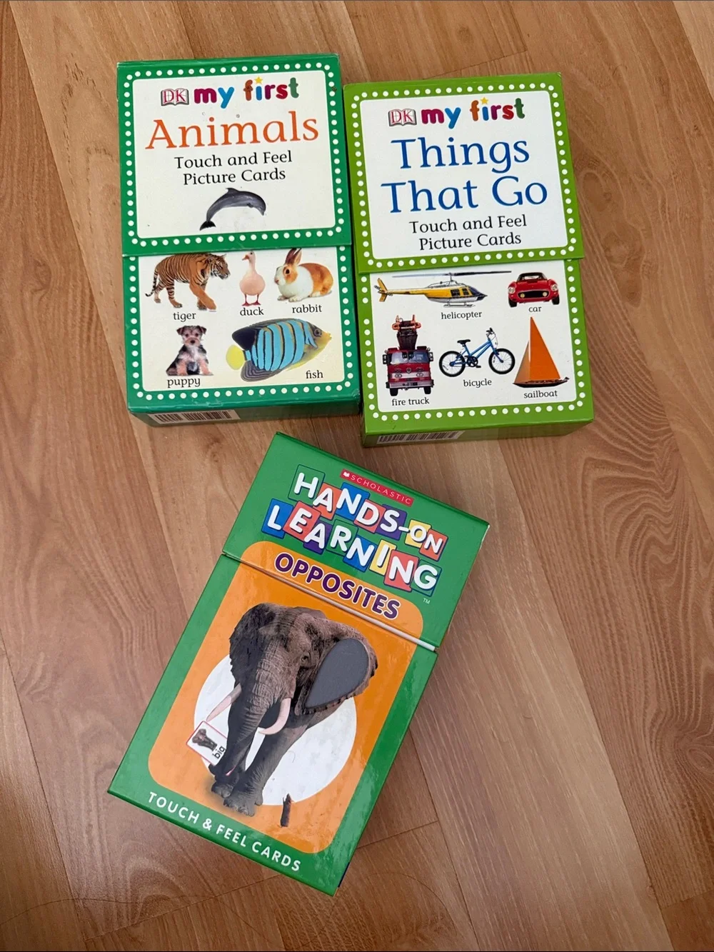 Scholastic Hands-On Learning Opposites Touch & Feel Cards - Green and Orange